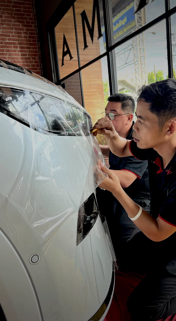 ฟิล์มใสกันรอย Clear Guard PRO ติดตั้งบนฝากระโปรงรถ
